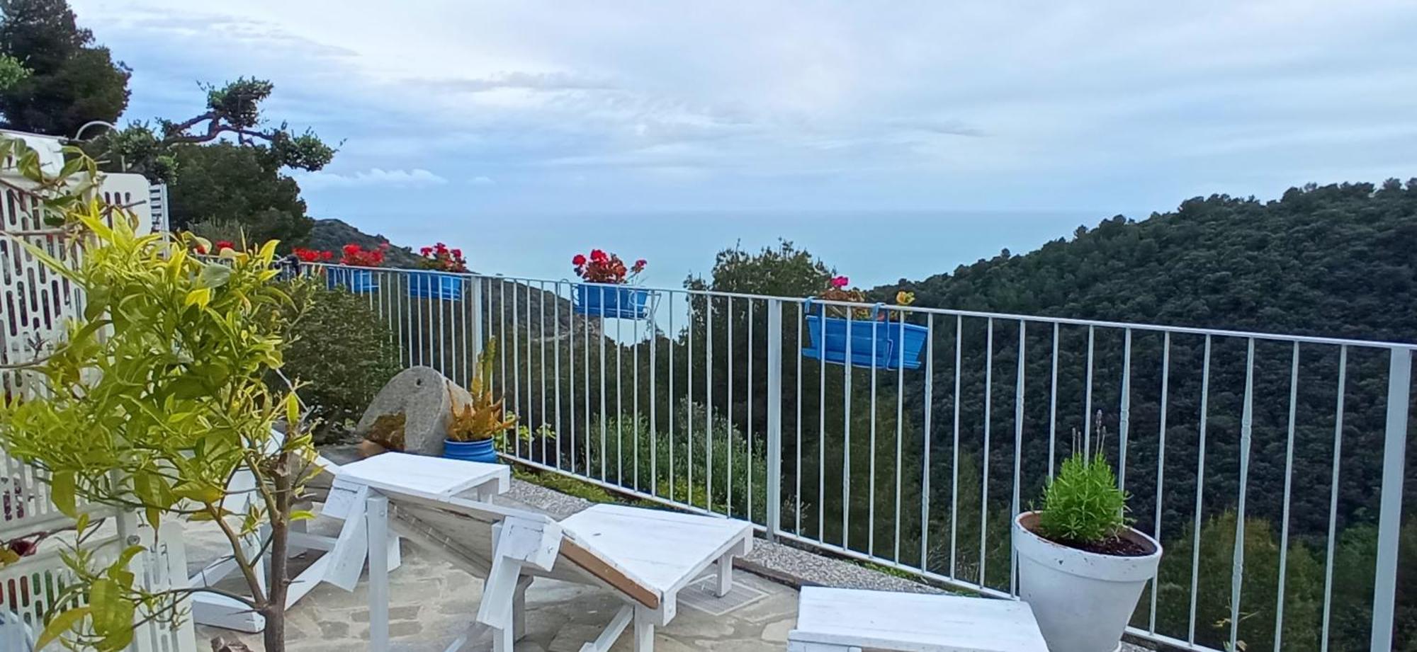 Message In A Bottle Bed And Breakfast Camporosso  Exterior photo
